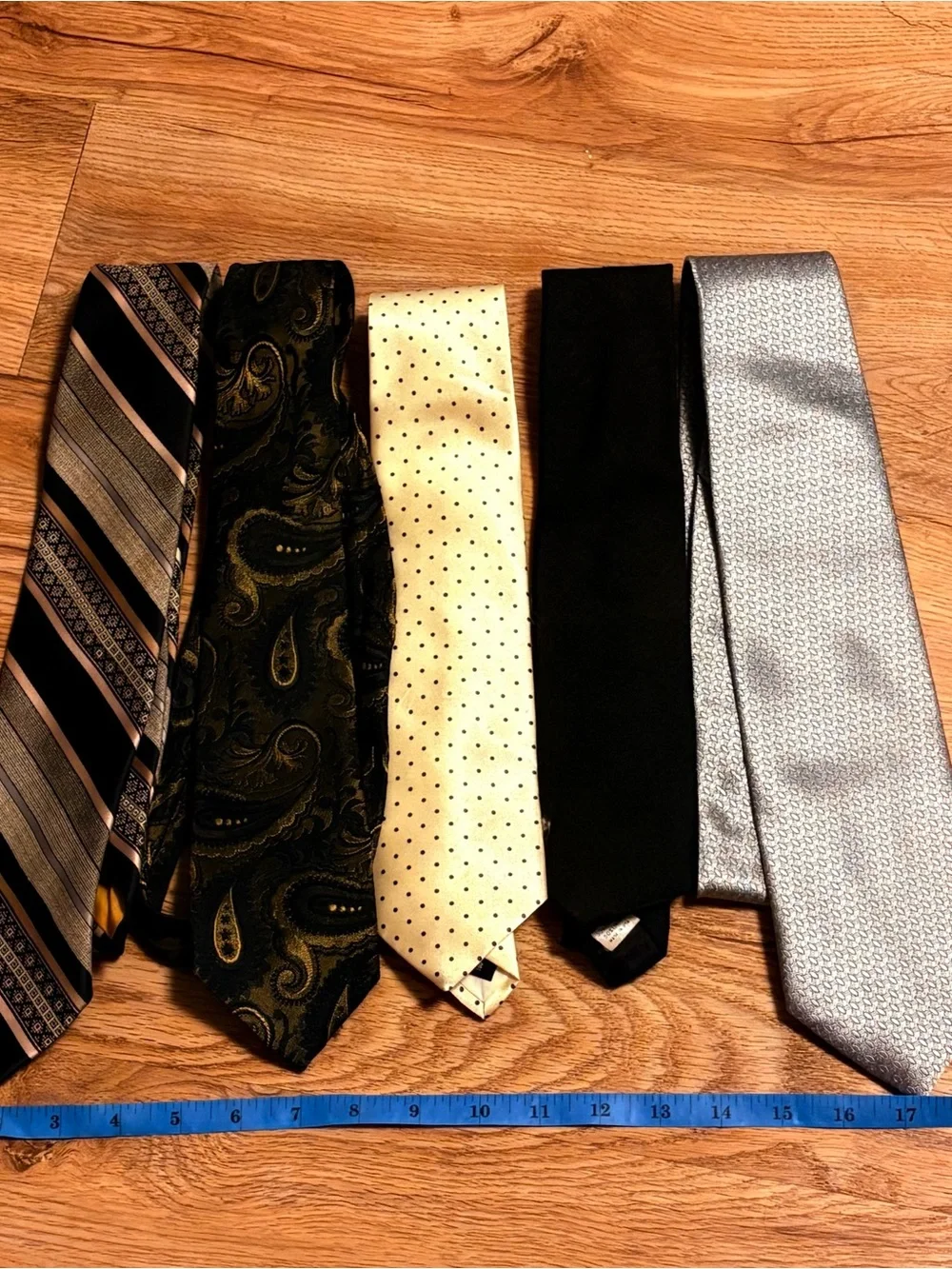 Vintage & Classic Men's Necktie Lot of 5 | Paisley, Polka Dot, Striped & Solid⁠